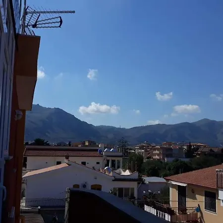 Casa Dei Limoni Apartment *