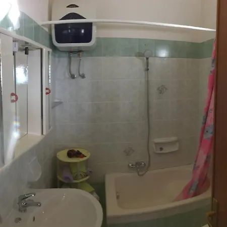 Casa Dei Limoni Apartment *